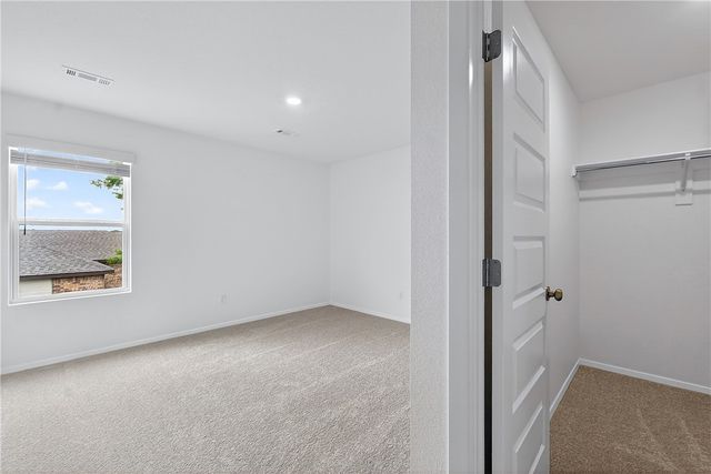 6800 SW Dignity Avenue, Bentonville, AR 72713