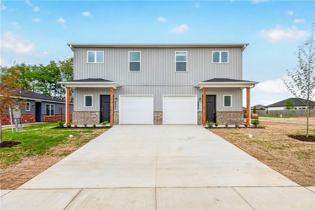 6800 SW Dignity Avenue, Bentonville, AR 72713
