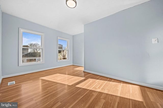 1003 V ST NW, Washington, DC 20001