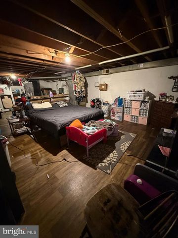 1004 KAYDEN LN, Essex, MD 21221