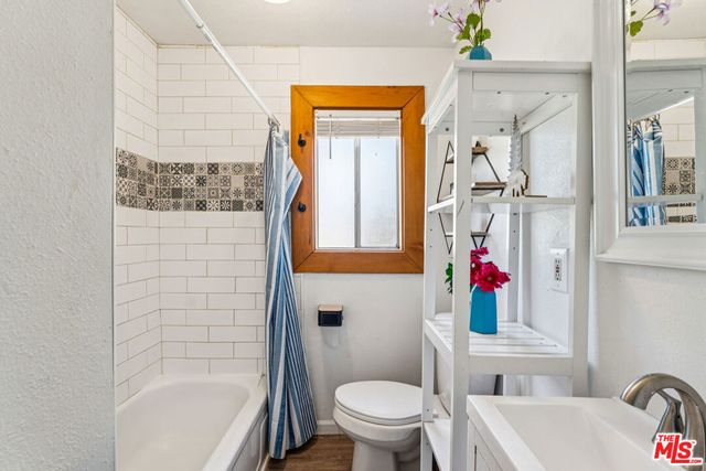 109 W Aeroplane Boulevard, Big Bear City, CA 92314
