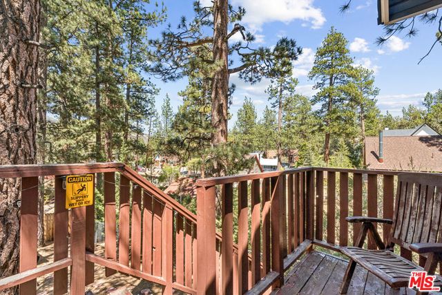 109 W Aeroplane Boulevard, Big Bear City, CA 92314