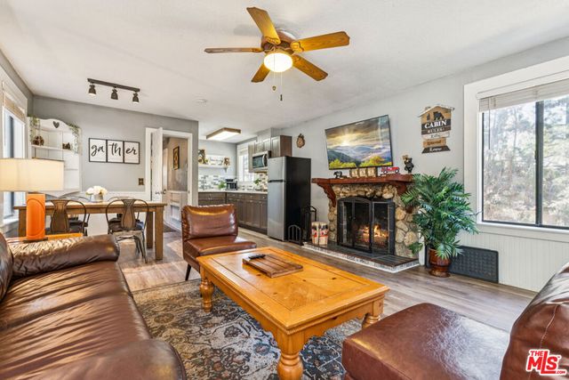109 W Aeroplane Boulevard, Big Bear City, CA 92314