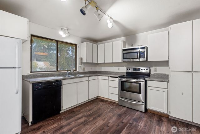 2638 SE Chasewood Court, Port Orchard, WA 98366