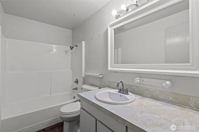 2638 SE Chasewood Court, Port Orchard, WA 98366