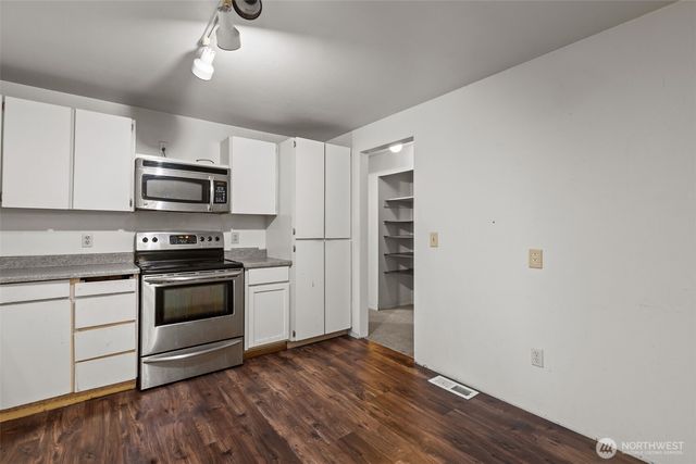 2638 SE Chasewood Court, Port Orchard, WA 98366