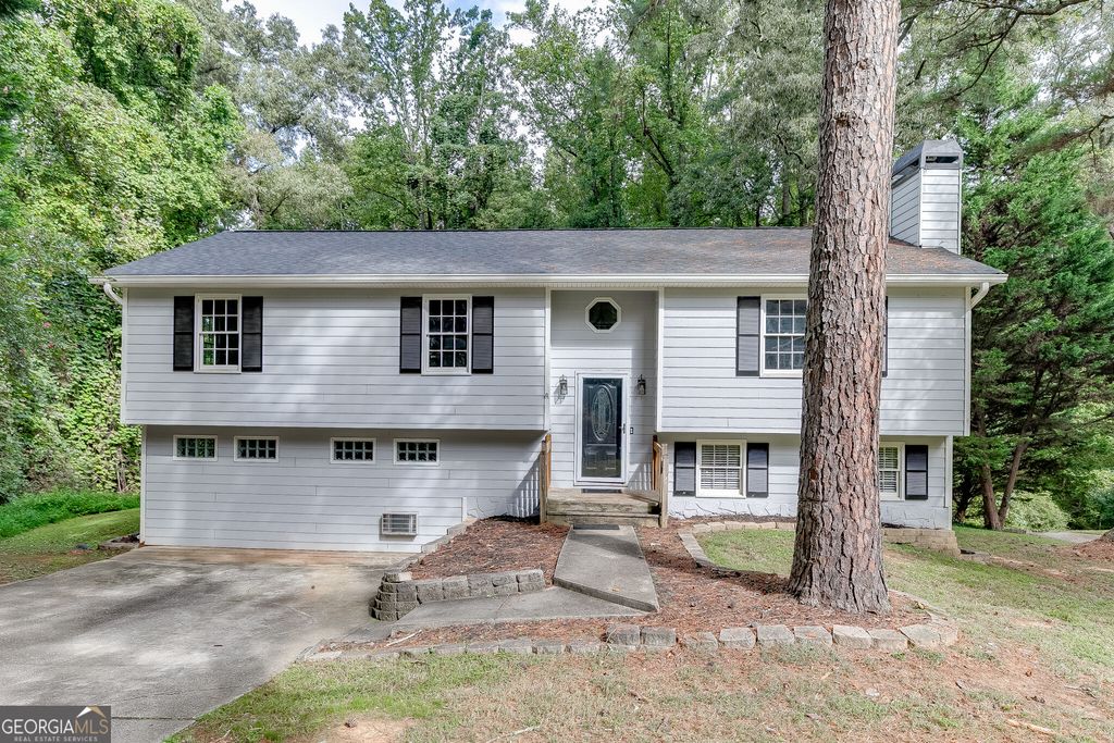 6211 Laurel Wood Trail, Flowery Branch, GA 30542 — exterior