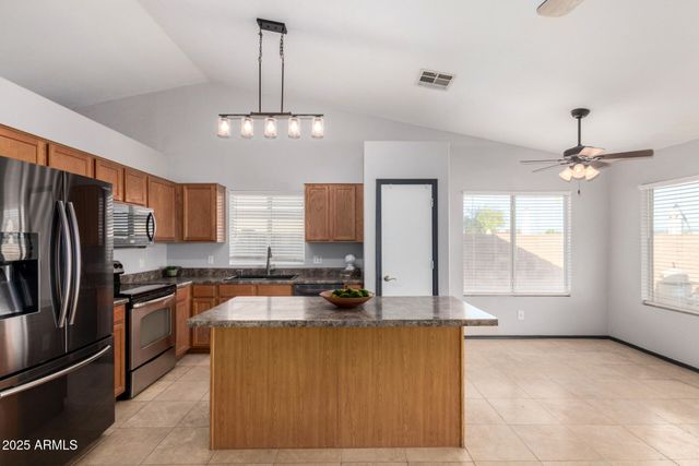 2994 E TULSA Street, Gilbert, AZ 85295