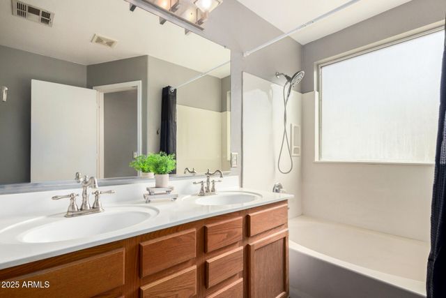 2994 E TULSA Street, Gilbert, AZ 85295