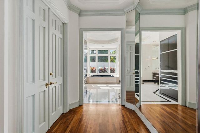 224 Locha Drive, Jupiter, FL 33458