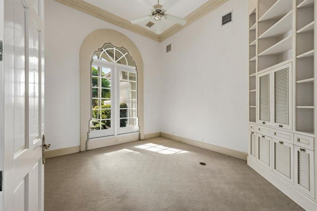 224 Locha Drive, Jupiter, FL 33458