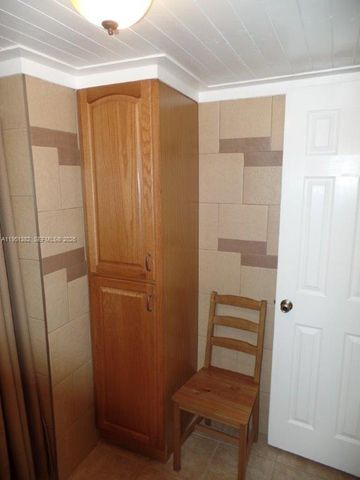 280 Racquet Club Road 102, Weston, FL 33326