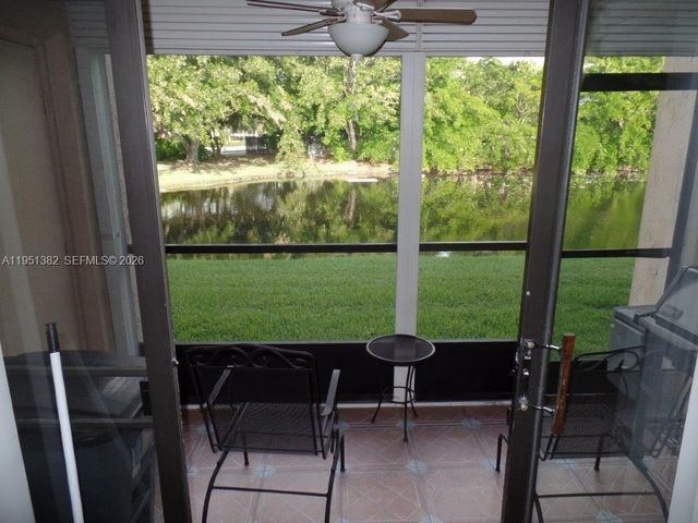 280 Racquet Club Road 102, Weston, FL 33326