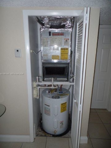 280 Racquet Club Road 102, Weston, FL 33326