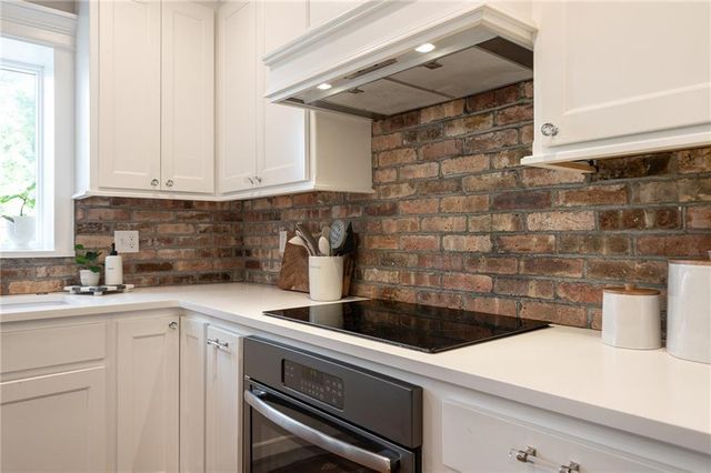 5002 NW 66th Terrace, Kansas City, MO 64151