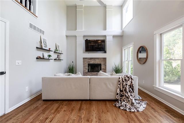 5002 NW 66th Terrace, Kansas City, MO 64151
