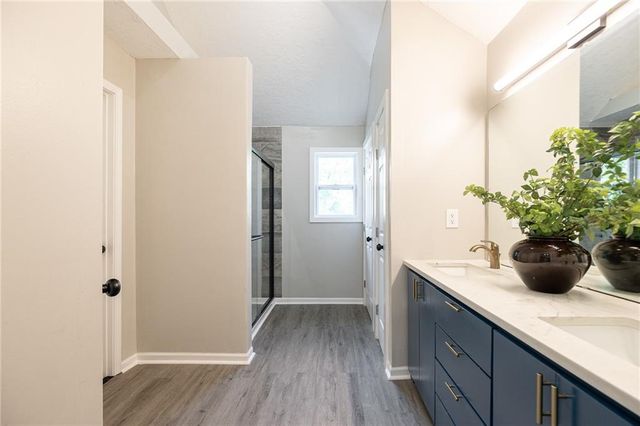 5002 NW 66th Terrace, Kansas City, MO 64151