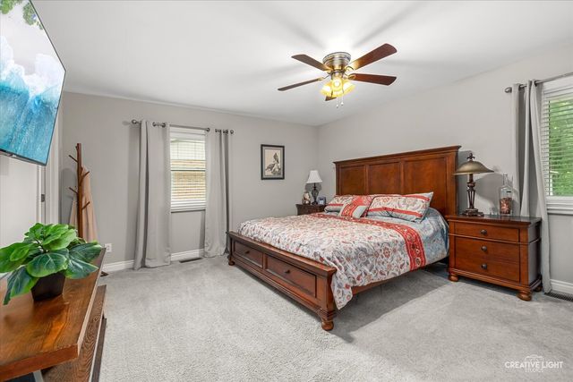 120 Riverview Court, Oswego, IL 60543