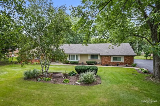 120 Riverview Court, Oswego, IL 60543