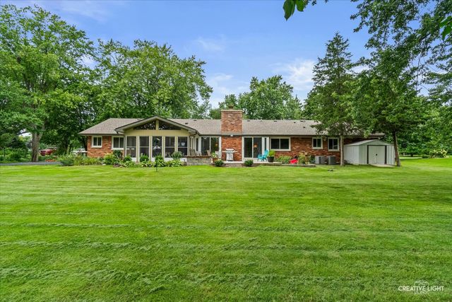 120 Riverview Court, Oswego, IL 60543