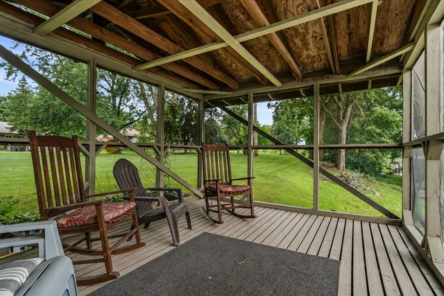 120 Riverview Court, Oswego, IL 60543