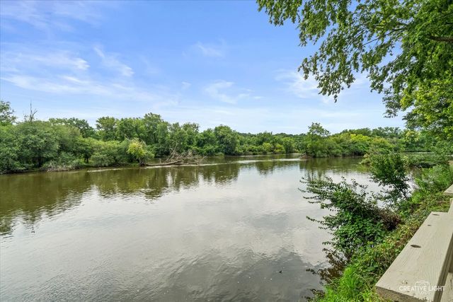 120 Riverview Court, Oswego, IL 60543