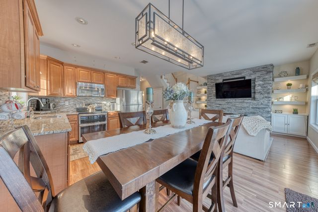 25 Sutton Road, Rocky Hill, CT 06067