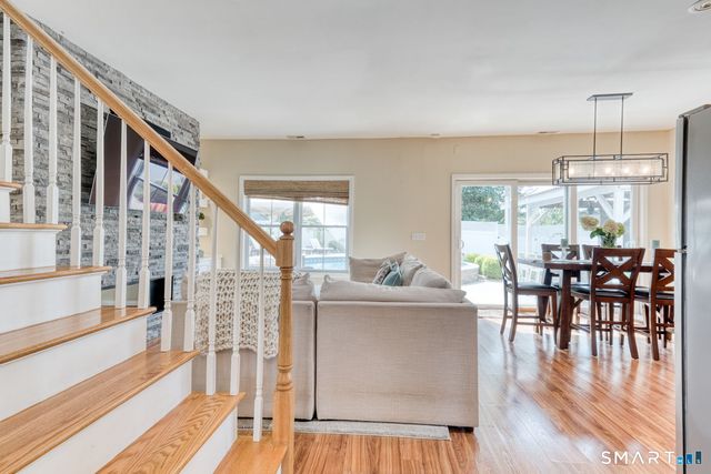 25 Sutton Road, Rocky Hill, CT 06067