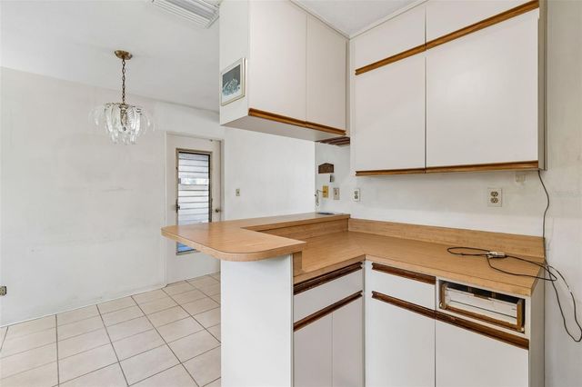 5336 33RD AVENUE N, St Petersburg, FL 33710