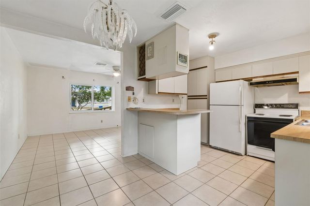 5336 33RD AVENUE N, St Petersburg, FL 33710