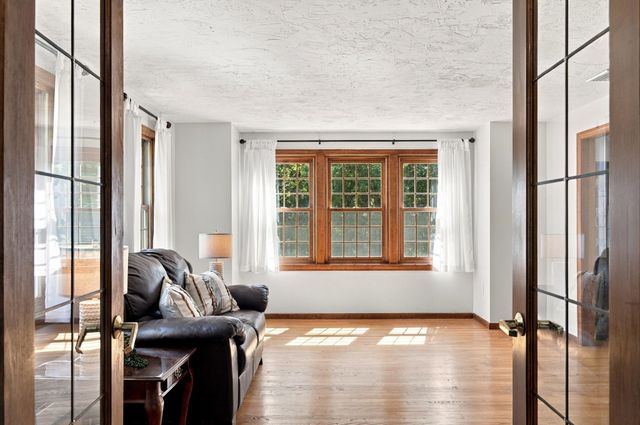 4 Blueberry Lane, Norfolk, MA 02056