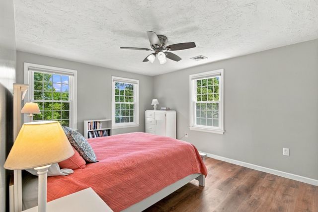 4 Blueberry Lane, Norfolk, MA 02056