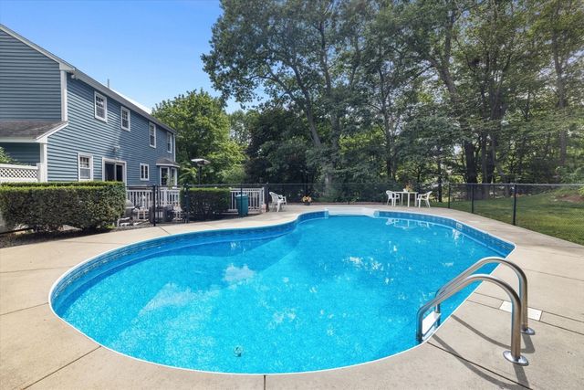 4 Blueberry Lane, Norfolk, MA 02056