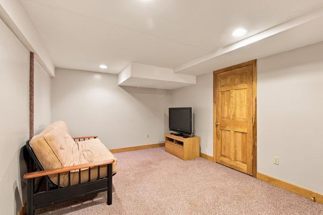 4 Blueberry Lane, Norfolk, MA 02056