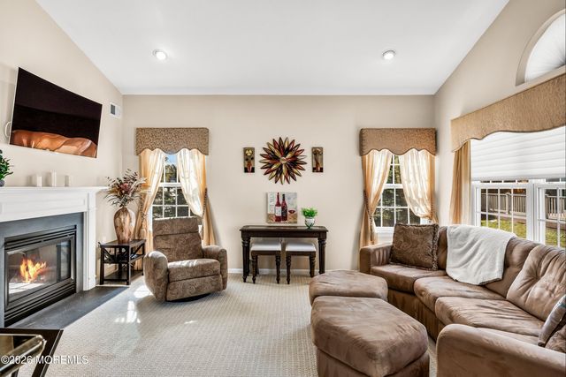 9 Sonoma Street, Monroe, NJ 08831