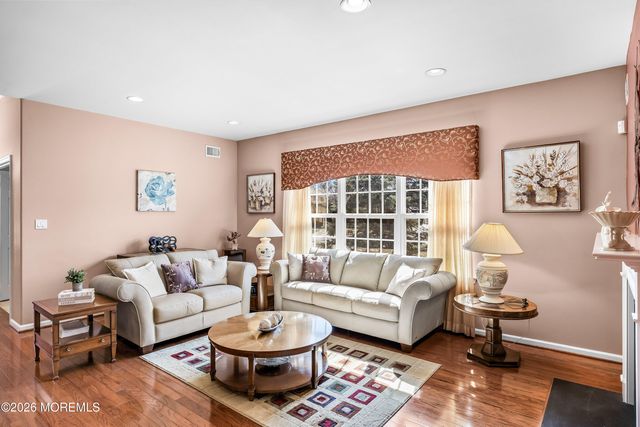 9 Sonoma Street, Monroe, NJ 08831