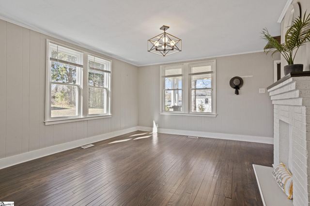 181 J Street, Greer, SC 29651