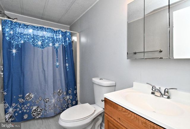 177 BENT PINE HL, North Wales, PA 19454