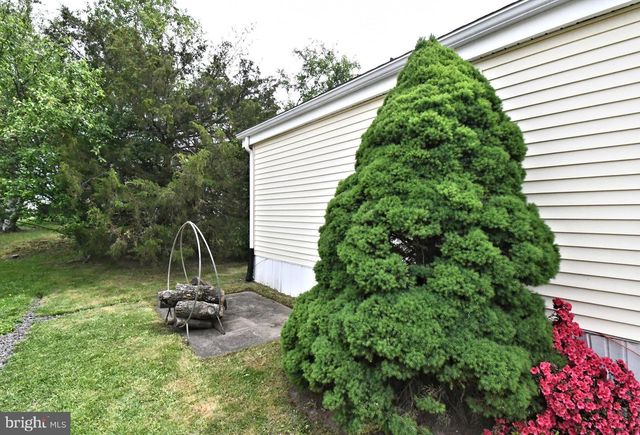177 BENT PINE HL, North Wales, PA 19454