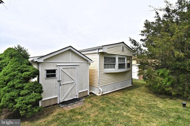 177 BENT PINE HL, North Wales, PA 19454
