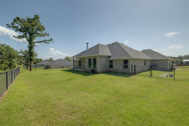 9500 Megans Way, Mcloud, OK 74851