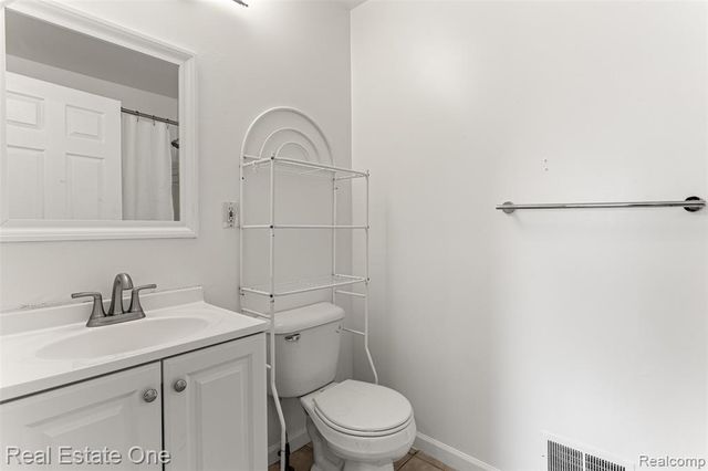 1625 Ferney Street, Dearborn Heights, MI 48120