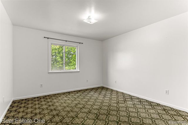 1625 Ferney Street, Dearborn Heights, MI 48120