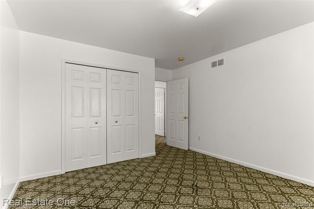 1625 Ferney Street, Dearborn Heights, MI 48120