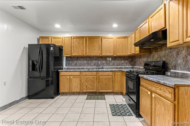 1625 Ferney Street, Dearborn Heights, MI 48120