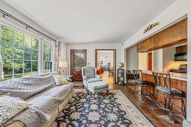 42 E Bartlett Road, Middle Island, NY 11953