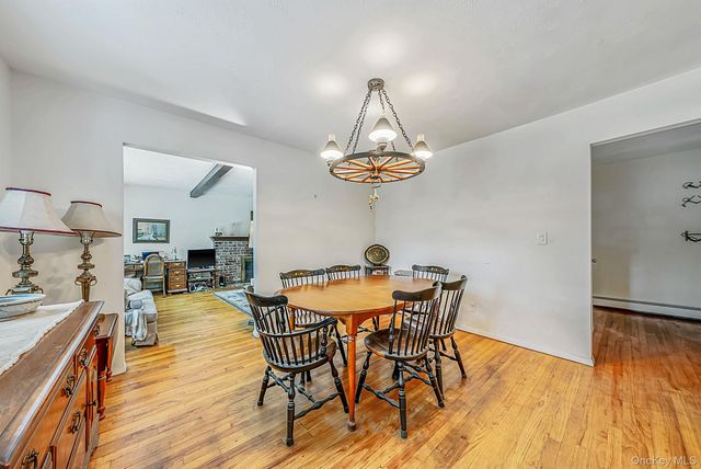 42 E Bartlett Road, Middle Island, NY 11953