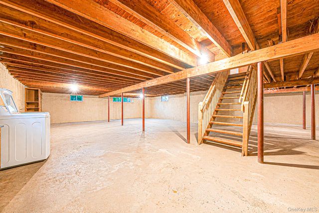 42 E Bartlett Road, Middle Island, NY 11953