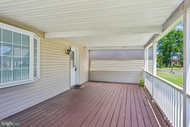 1440 CENTRE ST, Levittown, PA 19057