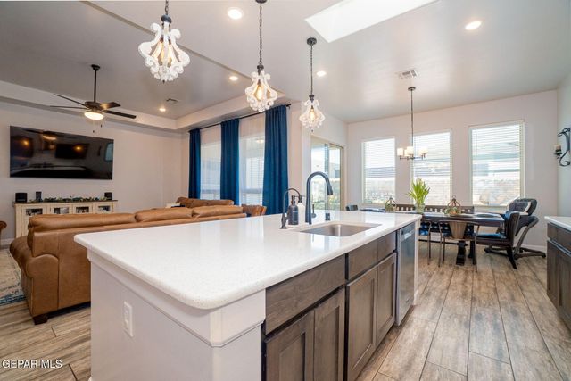 13436 EMERALD CRYSTAL Drive, El Paso, TX 79928